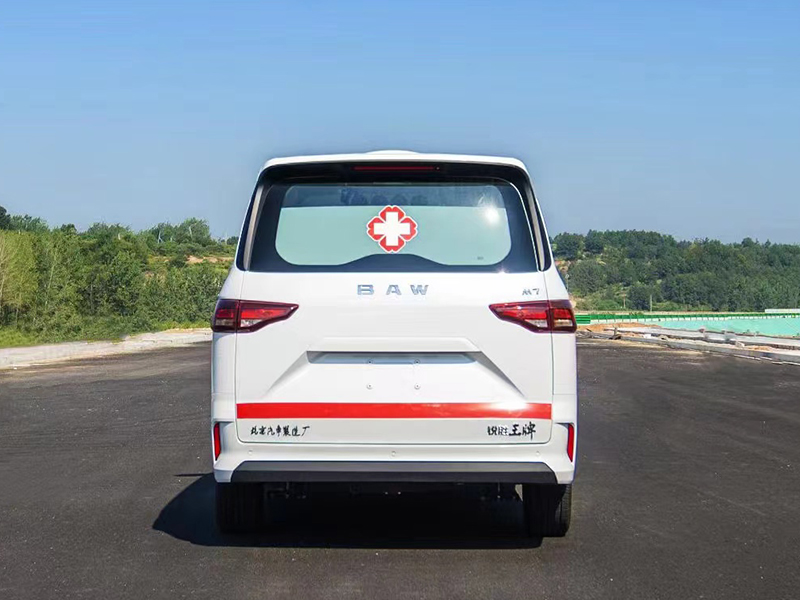 北汽，下地庫(kù)救護(hù)車(chē)